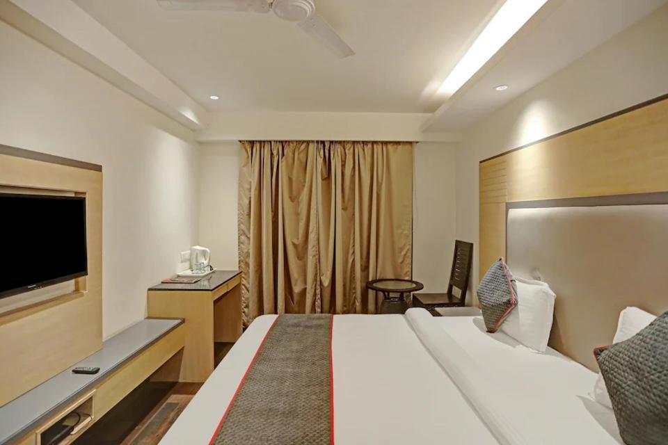 Hotel Superb 5 Mins Walk From New Delhi Station エクステリア 写真