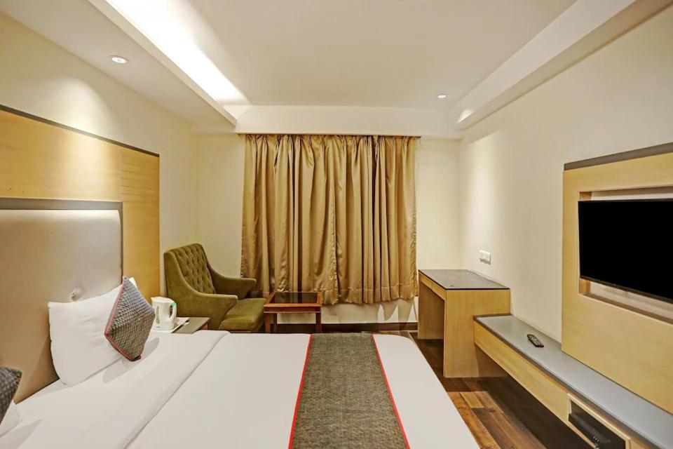 Hotel Superb 5 Mins Walk From New Delhi Station エクステリア 写真