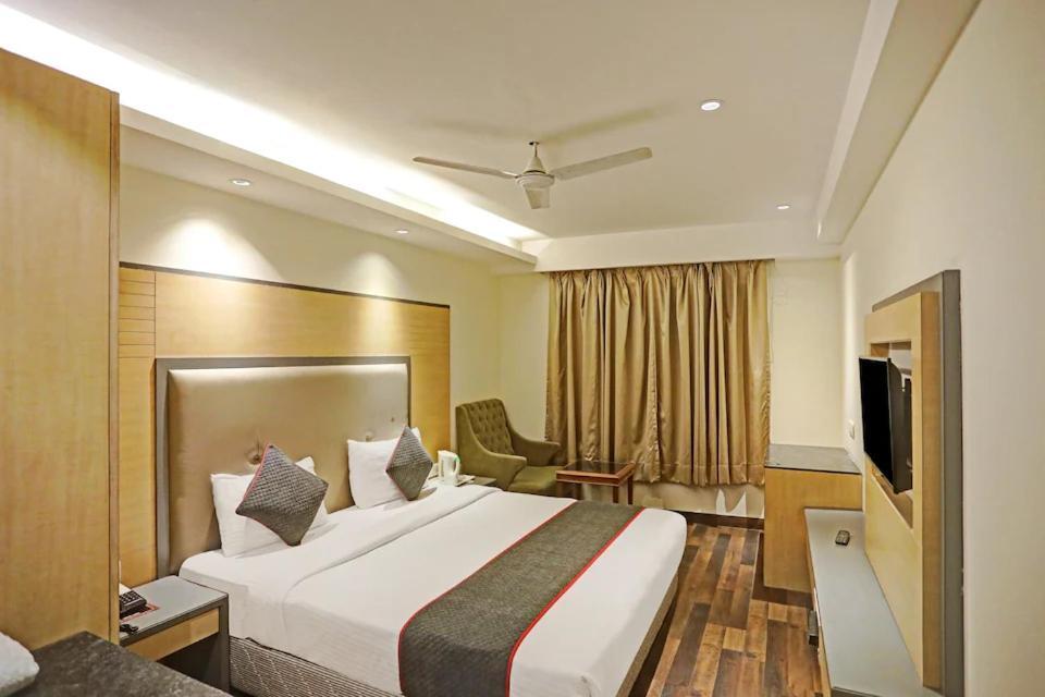 Hotel Superb 5 Mins Walk From New Delhi Station エクステリア 写真